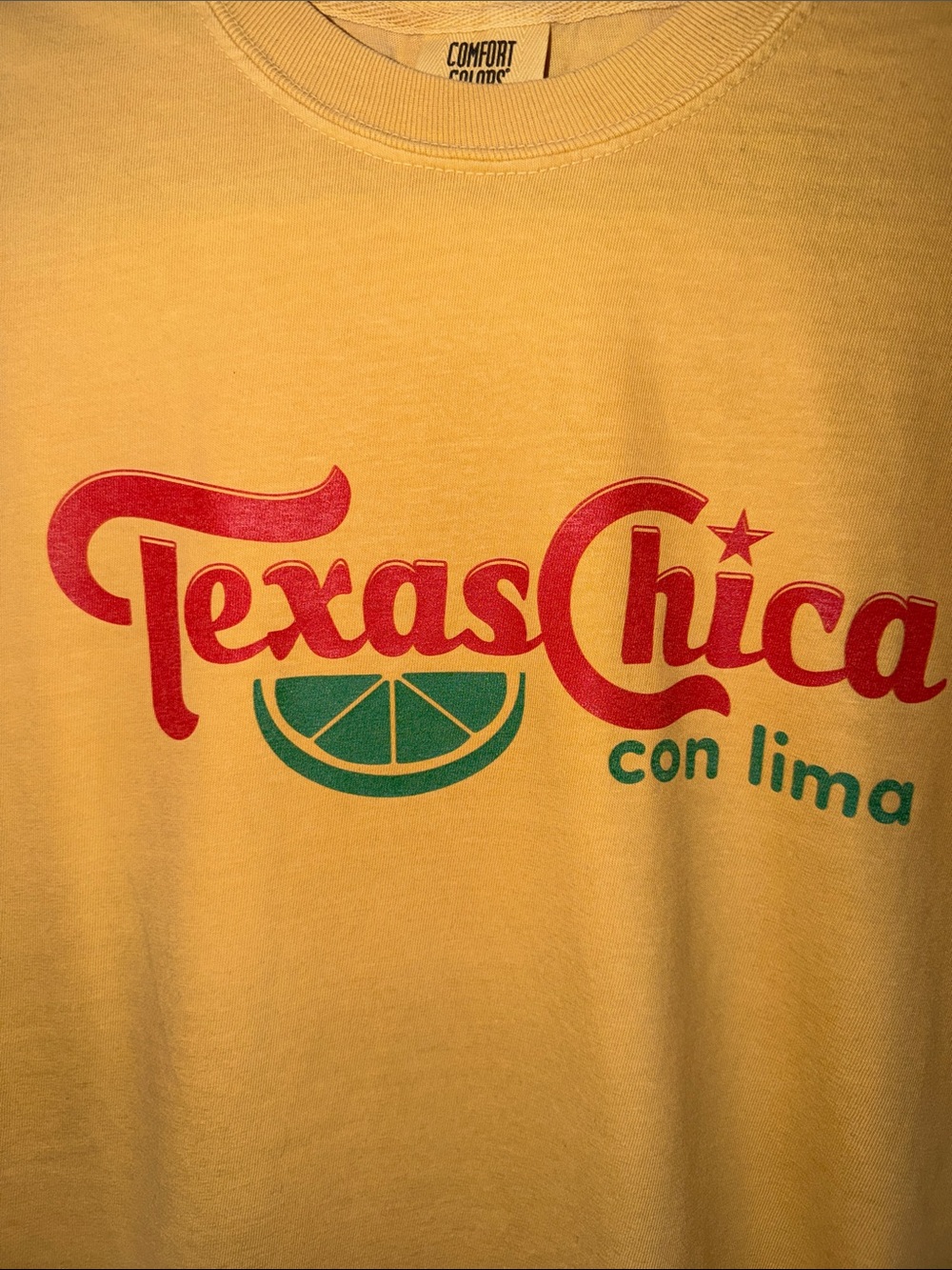 Comfort Colors Texas Chica Women’s Graphic Tee, Mustard NWOT - Picture 3 of 4